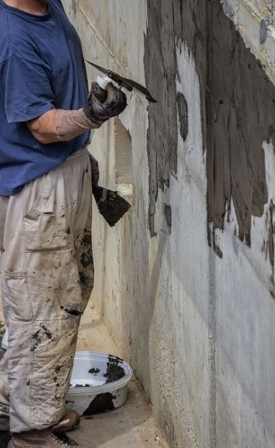 hidroizolacija unutrasnjeg zida podruma sintetickom gumum ili cementnim premazima